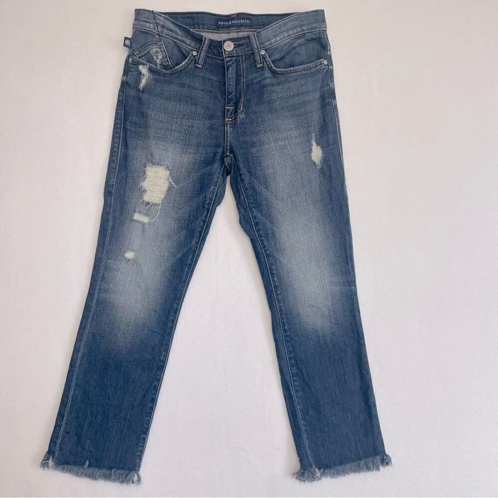 Rock & Republic® Kendall Capri Jeans Size 6 Medium Wash